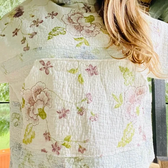 Handmade floral lightweight quilted hoodie OS - Picture 3 of 4